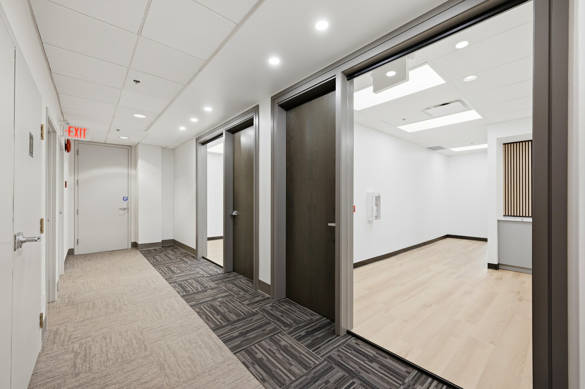 5819 2nd St SW, Calgary, AB for lease Interior Photo- Image 1 of 23