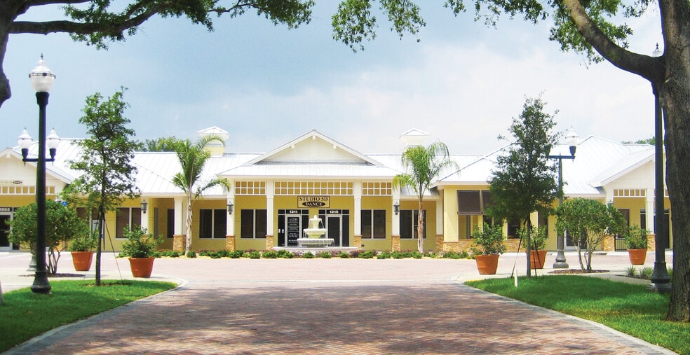 1305-1335 Winter Springs Blvd, Winter Springs, FL for lease - Building Photo - Image 1 of 2