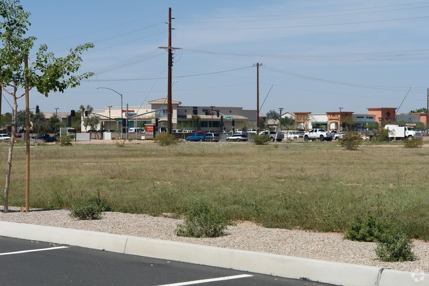 10228 E Hampton Ave, Mesa, AZ for lease - Building Photo - Image 2 of 4