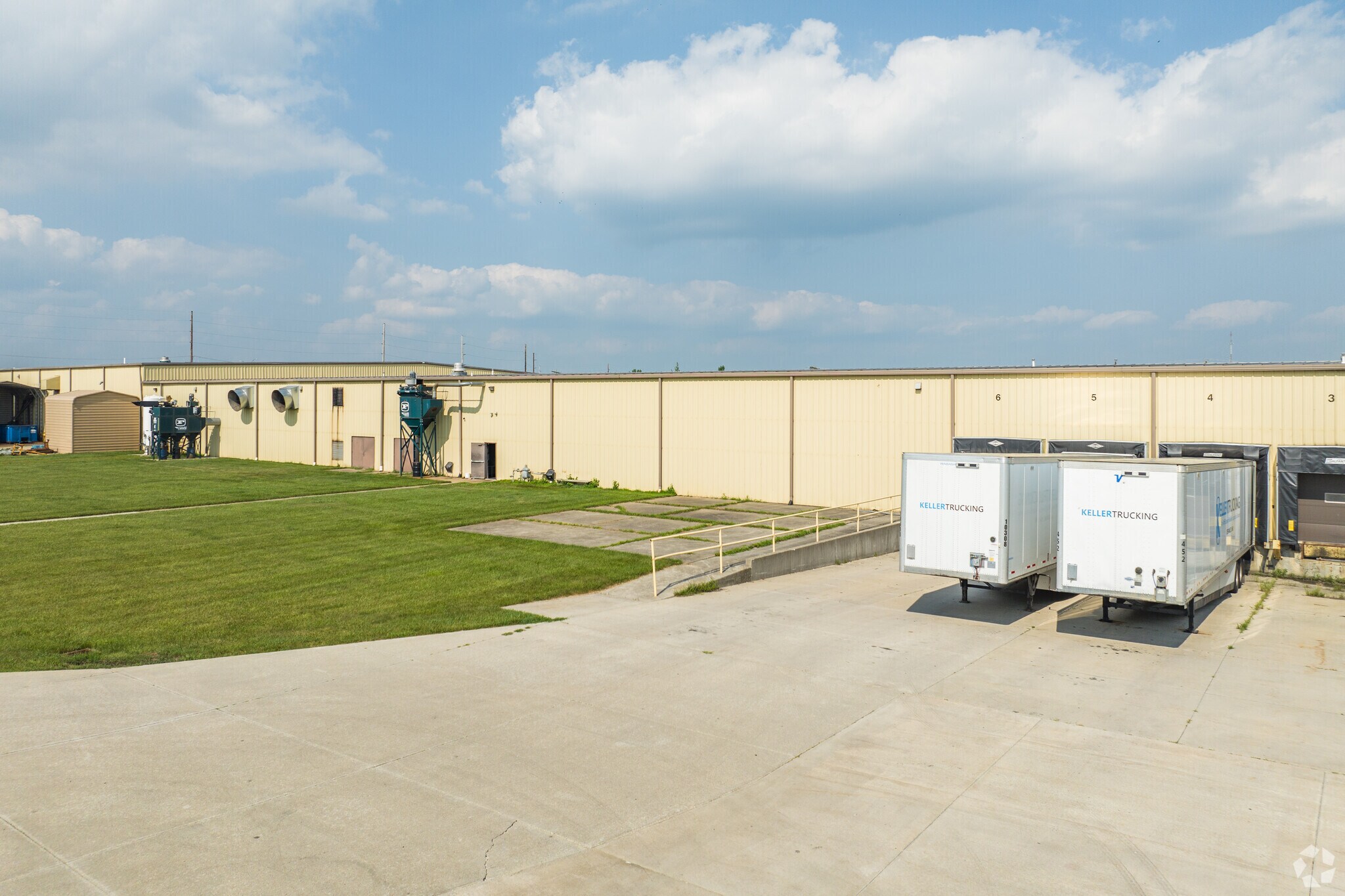 800 Independence Dr, Napoleon, OH for sale Primary Photo- Image 1 of 1