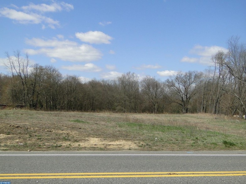 167 W Cohawkin Rd, Clarksboro, NJ for lease - Primary Photo - Image 2 of 6