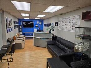 4 Haven Ave, Port Washington, NY for lease Building Photo- Image 2 of 7