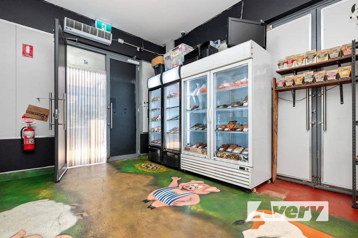 187-197 Brighton Ave, Toronto for lease Interior Photo- Image 1 of 5