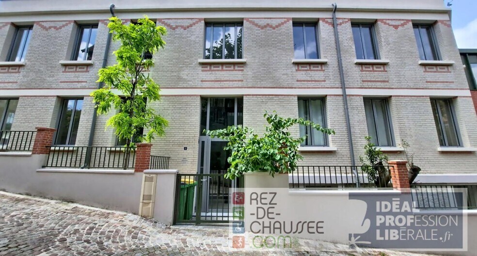 Office in Paris for sale - Building Photo - Image 1 of 24