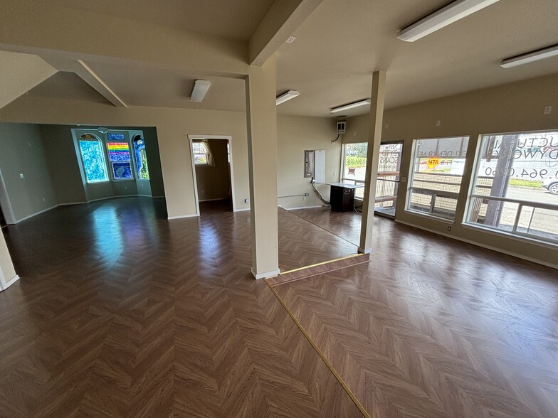 221 W Wynoochee Ave, Montesano, WA for lease - Interior Photo - Image 2 of 6