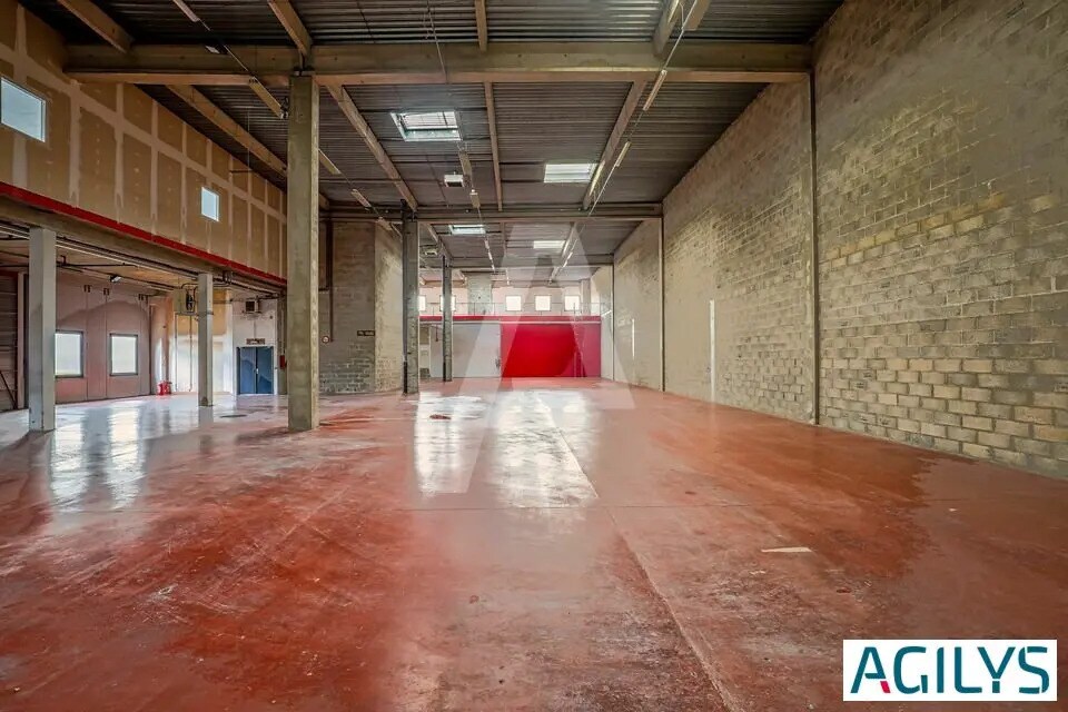 Flex in Lisses for lease Interior Photo- Image 1 of 6