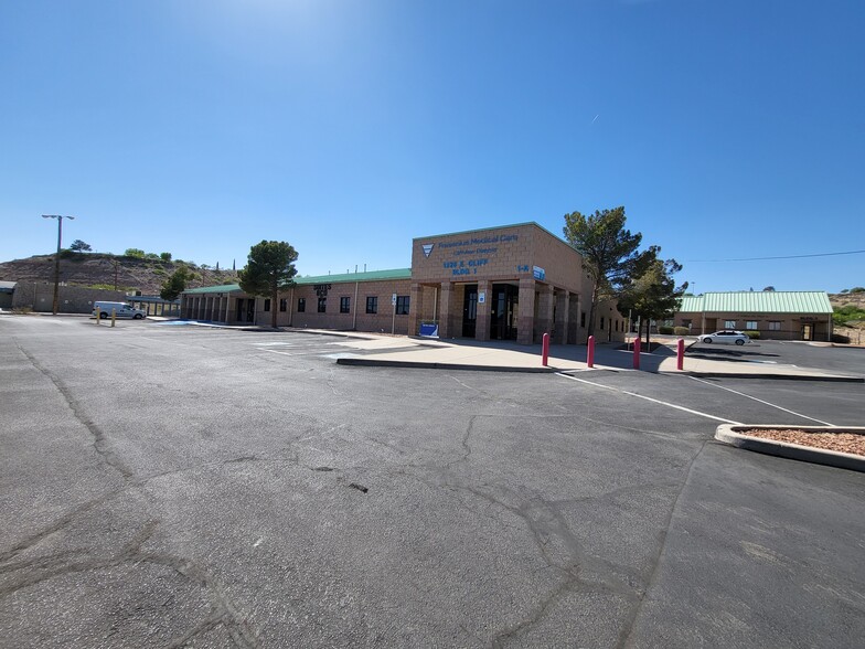 1225 E Cliff Dr, El Paso, TX for lease - Building Photo - Image 3 of 6