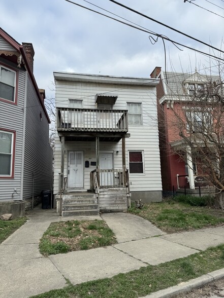 3081 Henshaw Ave, Cincinnati, OH for sale - Building Photo - Image 2 of 5