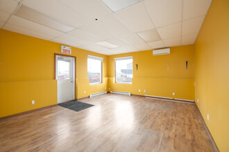 1296 Rue Farmer, Les Cèdres, QC for lease Interior Photo- Image 1 of 8