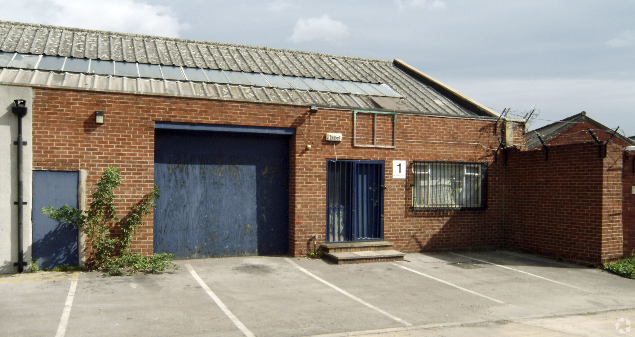 Beza Rd, Leeds for sale Primary Photo- Image 1 of 1