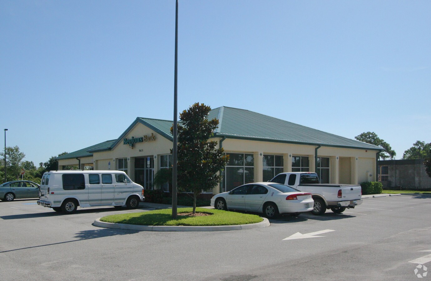 5631 Clark Rd, Sarasota, FL 34233 Property Record