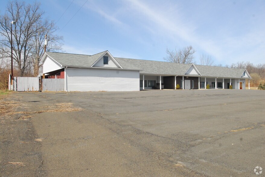 320 Mount Airy Rd, New Windsor, NY 12553