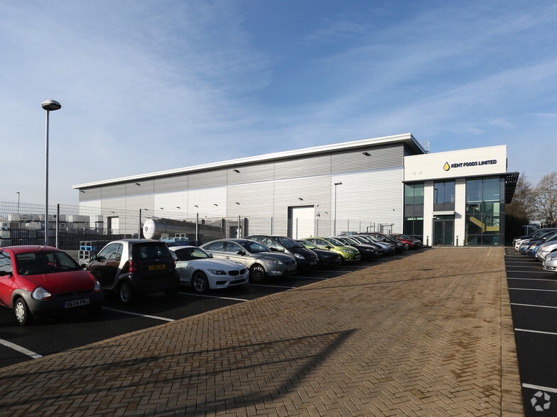 Christopher Martin Rd, Basildon for lease - Building Photo - Image 3 of 3