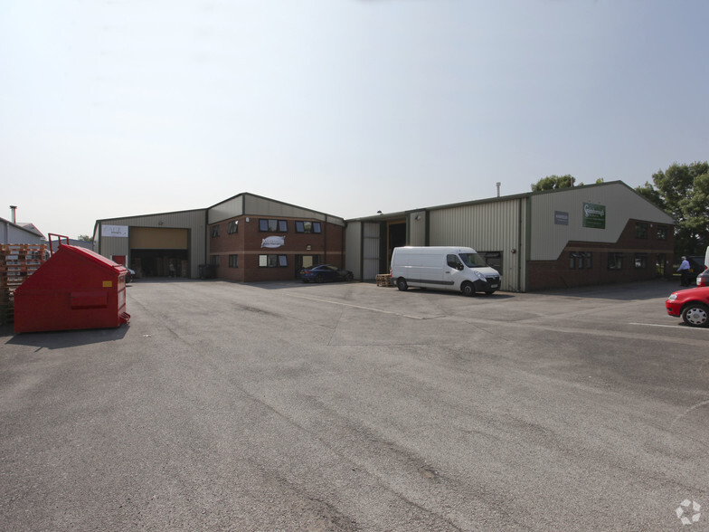 Caldicott Dr, Gainsborough for lease - Primary Photo - Image 1 of 3