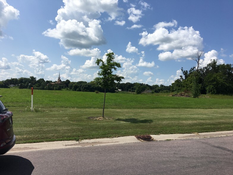 XXX Industrial Dr, Winthrop, MN for sale - Primary Photo - Image 1 of 1