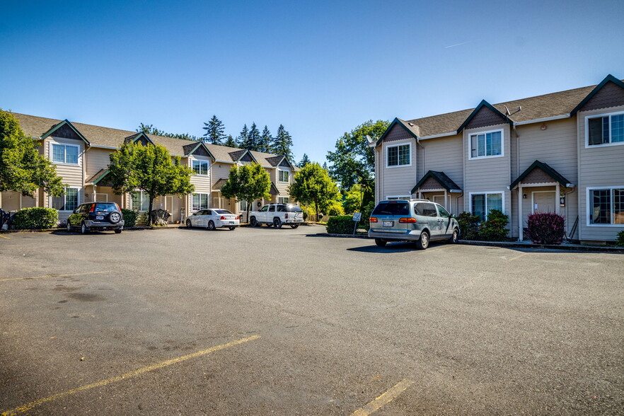 14937 SE Stark St, Portland, OR for sale - Primary Photo - Image 1 of 13