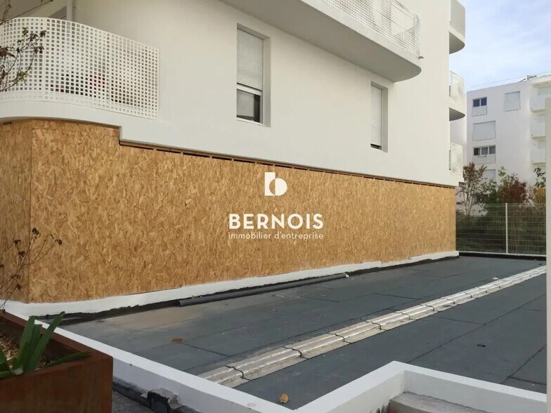 Avenue Pierre Fraysse, La Seyne-sur-Mer for sale - Building Photo - Image 3 of 4