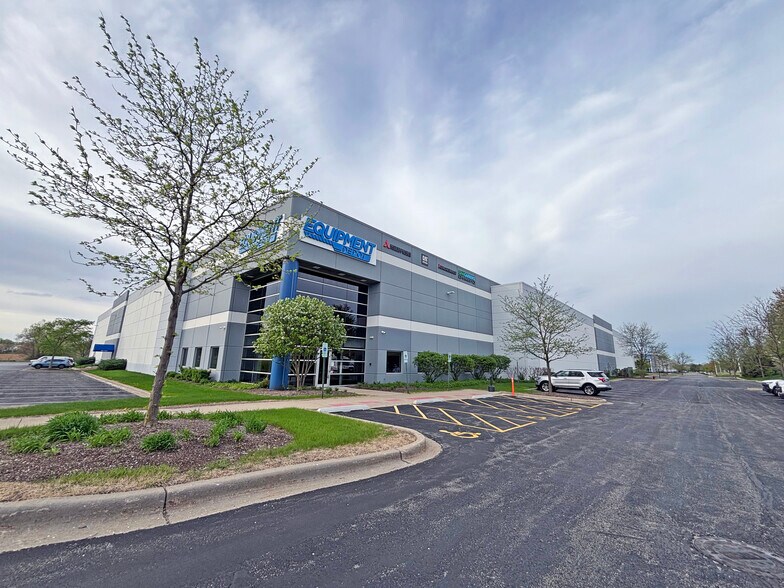 1811 W Normantown Rd, Romeoville, IL for lease - Building Photo - Image 1 of 7