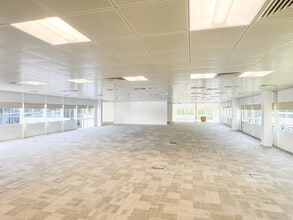 Sunrise Pky, Milton Keynes for lease Building Photo- Image 2 of 3