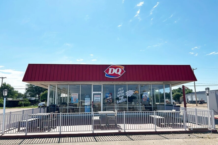 609 W Broadway St, Fritch, TX for lease - Building Photo - Image 2 of 9