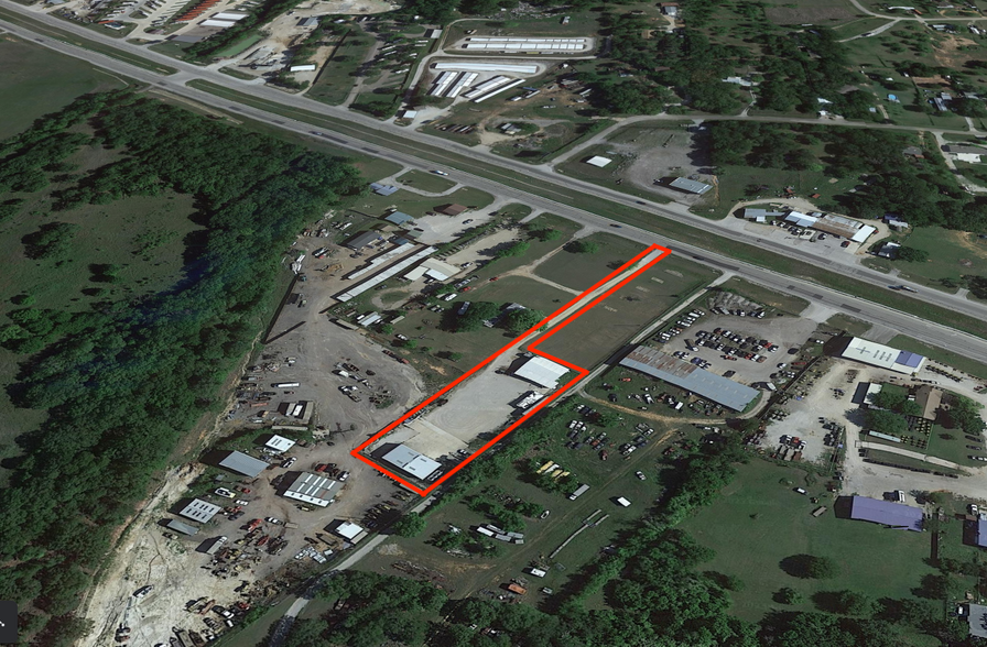 2122 E Highway 199, Springtown, TX for lease - Building Photo - Image 1 of 5