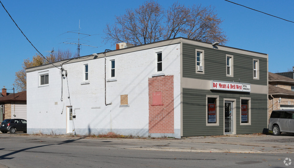 168 Pelham Rd, St Catharines, ON for sale - Primary Photo - Image 1 of 4