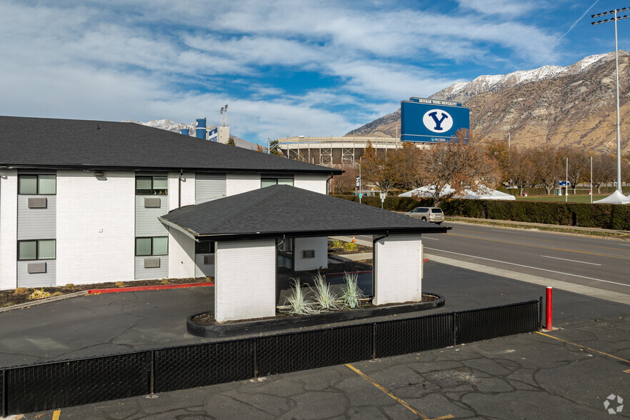 1555 N Canyon Rd, Provo, UT for lease - Building Photo - Image 2 of 102