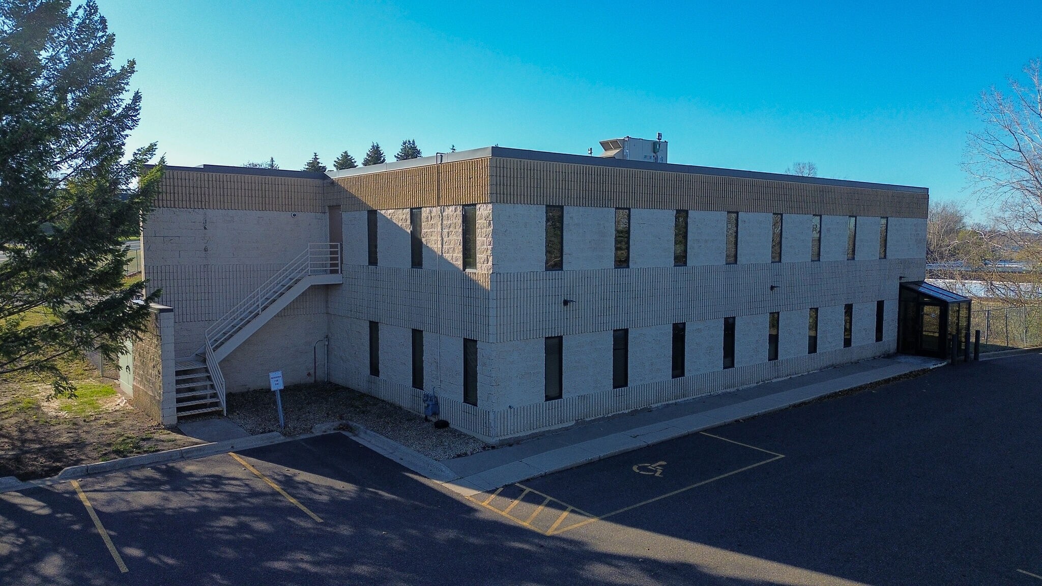 755 Cliff Rd E, Burnsville, MN for sale Building Photo- Image 1 of 1