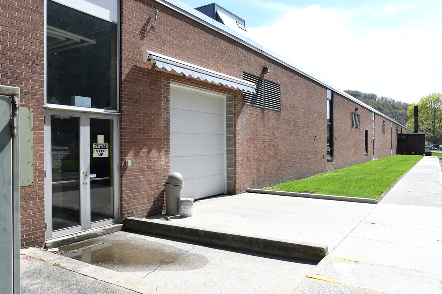 401 Broad St, Johnstown, PA for lease - Building Photo - Image 3 of 5