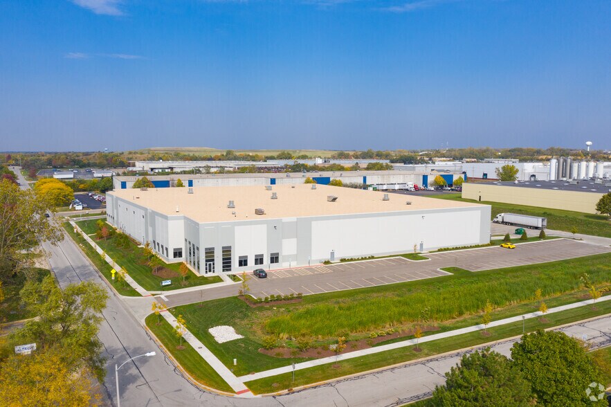 1100 N Raddant Rd, Batavia, IL for lease - Aerial - Image 3 of 4