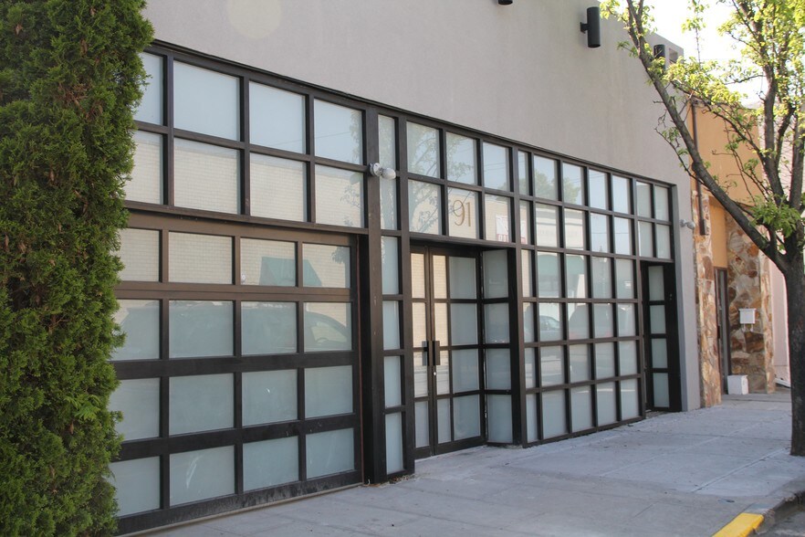 91 Carman Ave, Cedarhurst, NY for sale - Primary Photo - Image 1 of 5