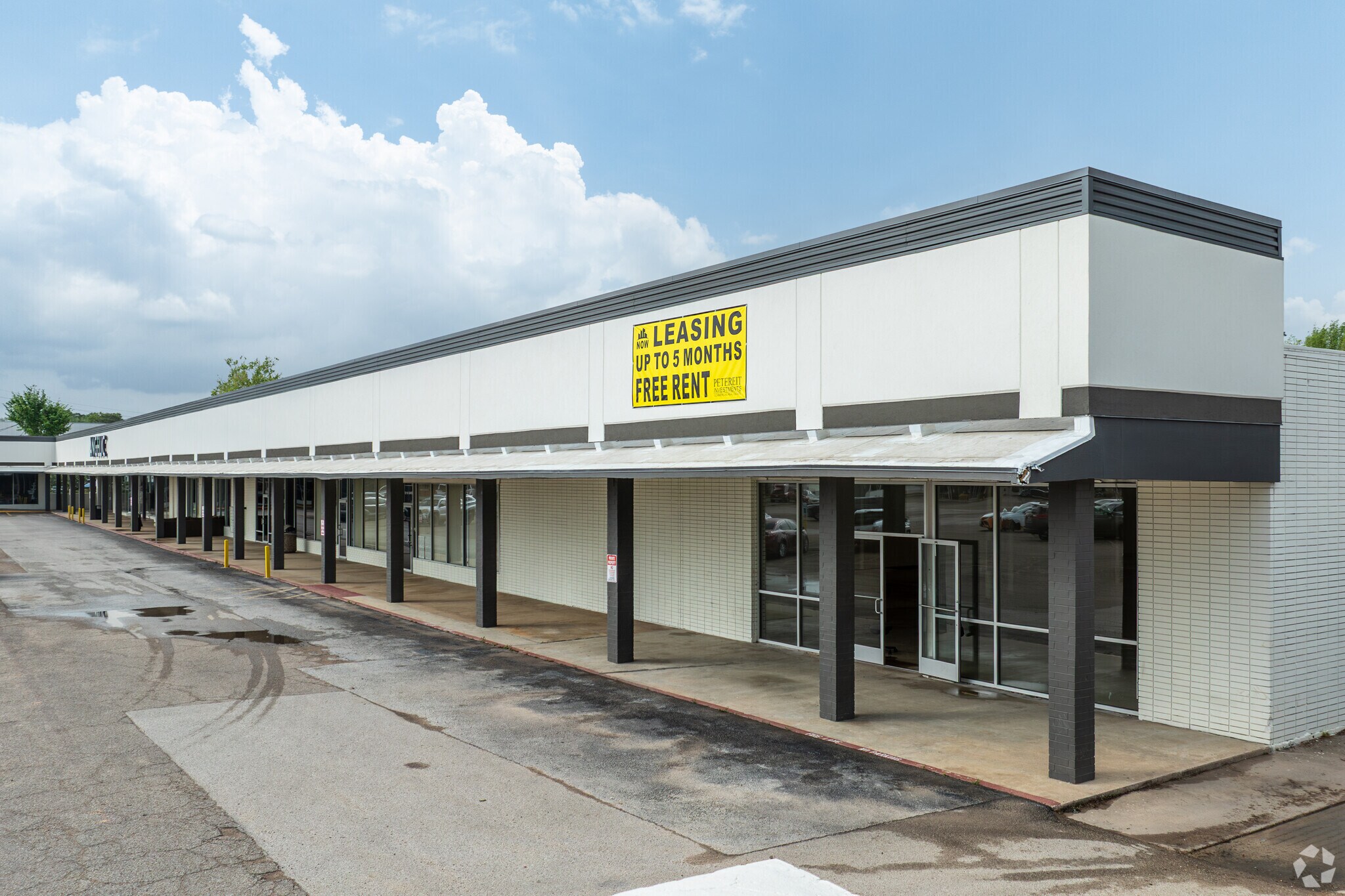 701-731 W Davis St, Houston, TX for lease Building Photo- Image 1 of 4
