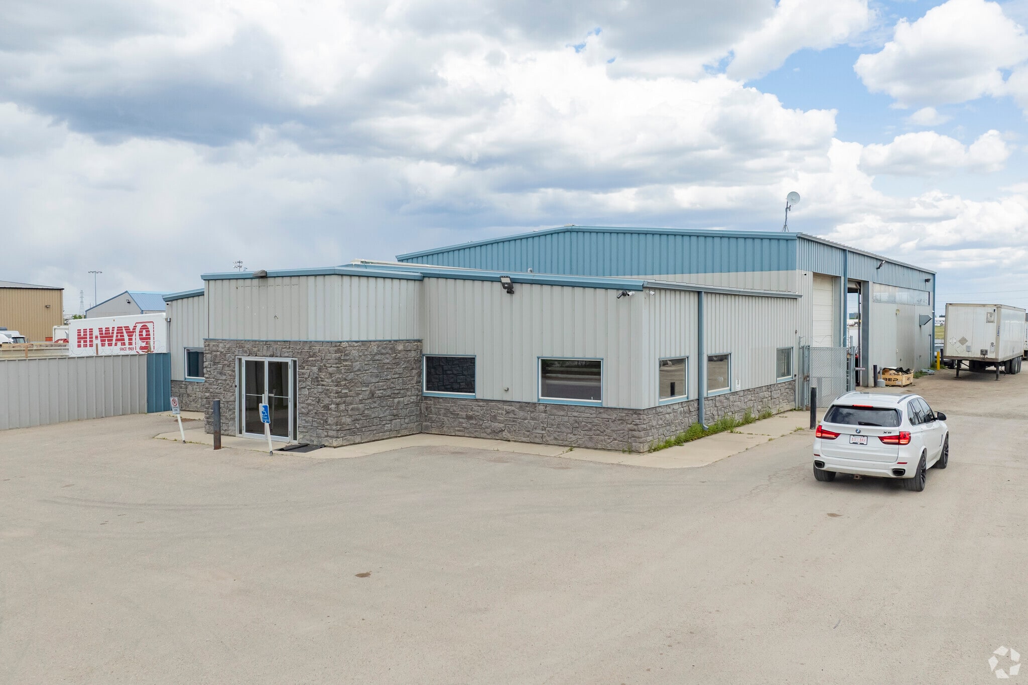 235080 Ryan Rd SE, Rocky View No 44, AB for sale Primary Photo- Image 1 of 1