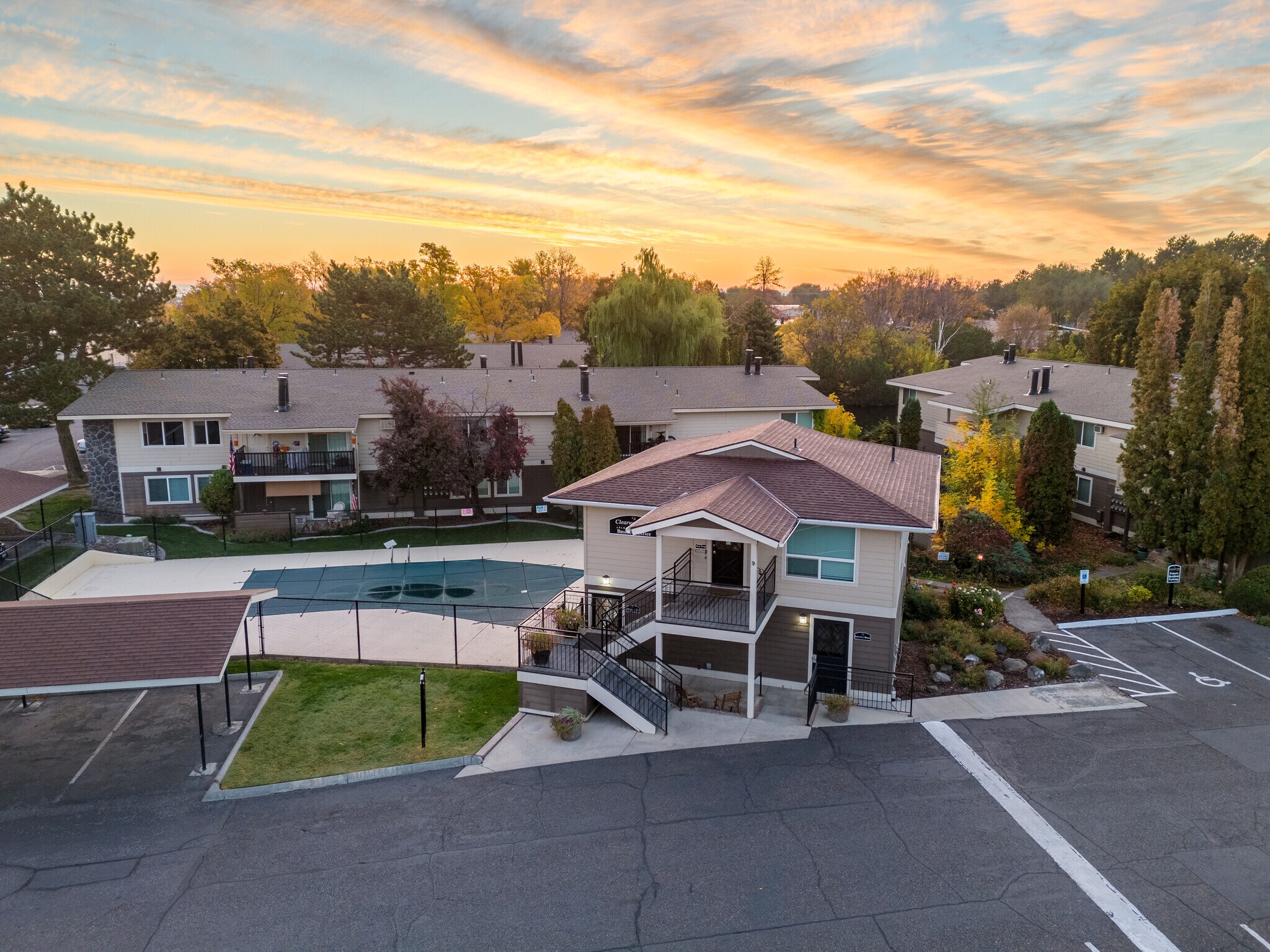 5225 W Clearwater Ave, Kennewick, WA for sale Building Photo- Image 1 of 1