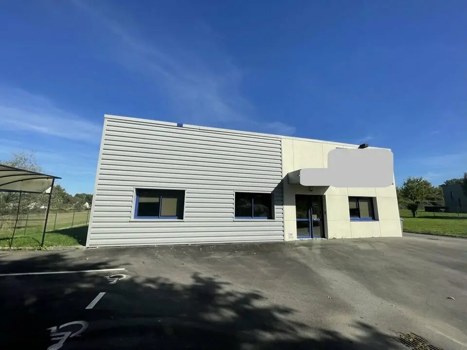 Industrial in Treillières for lease Building Photo- Image 1 of 7