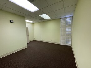 1245 W 6th St, Corona, CA for lease Interior Photo- Image 1 of 1