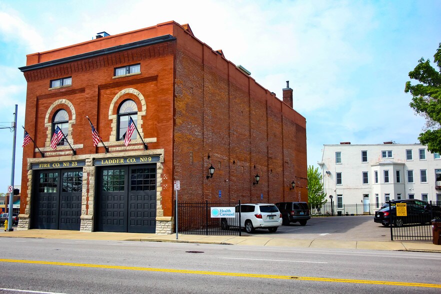 1700 Madison Rd, Cincinnati, OH for sale - Building Photo - Image 1 of 1