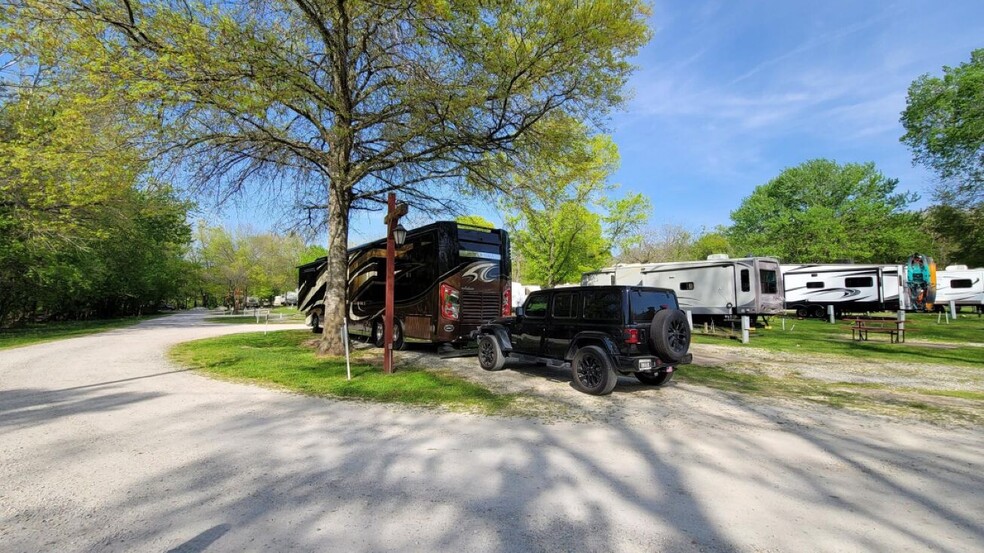 1376 US-65 BUS, Hollister, MO for sale - Building Photo - Image 3 of 3