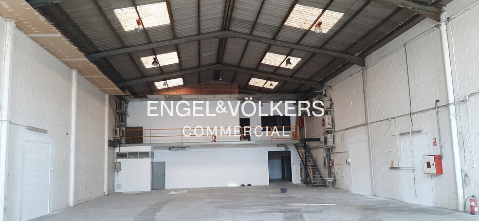 Industrial in Canovelles, Barcelona for sale - Building Photo - Image 3 of 11