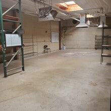 7648-7654 San Fernando Rd, Sun Valley, CA for lease Interior Photo- Image 2 of 7