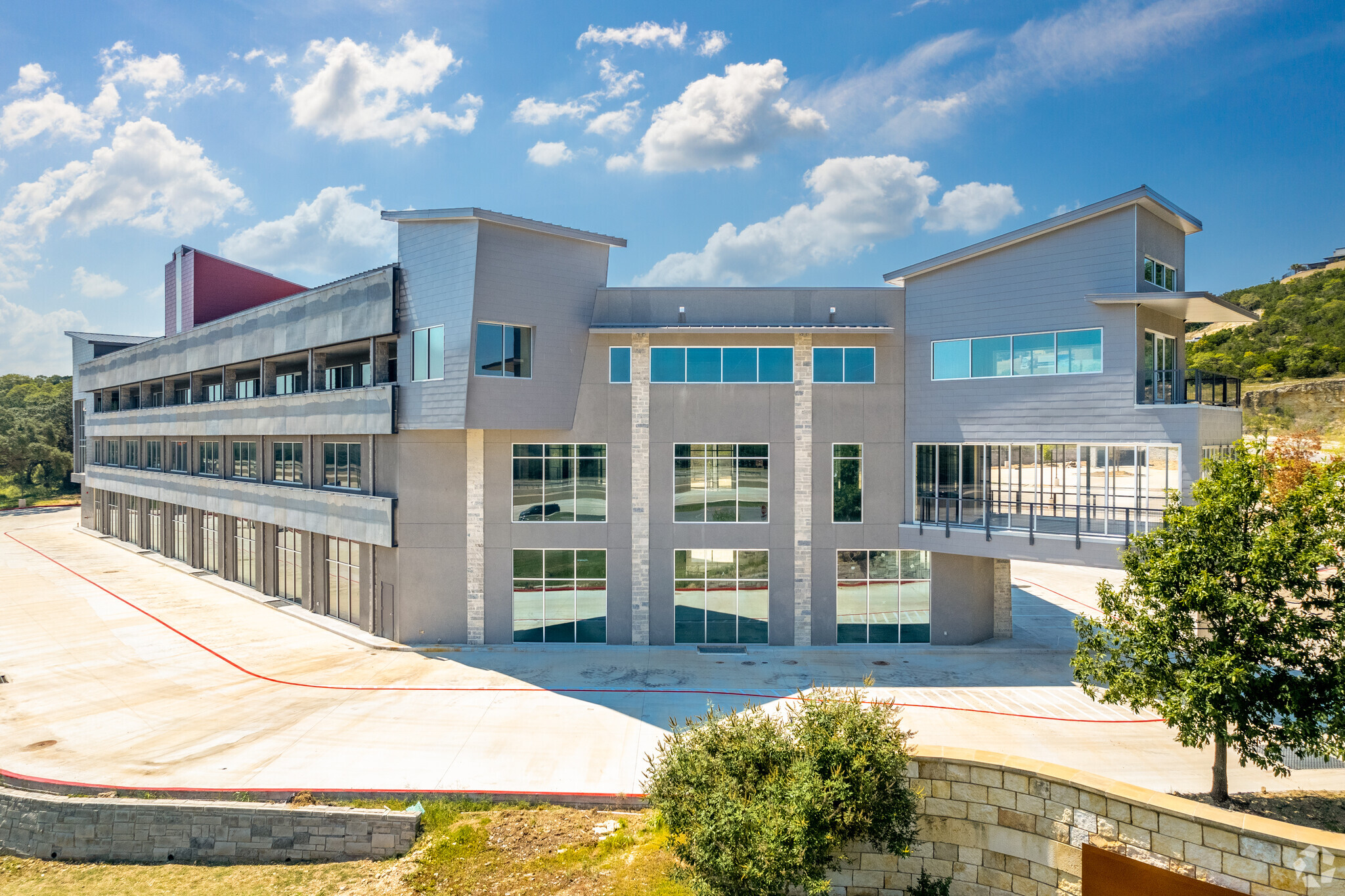 20327 W Interstate 10, San Antonio, TX for lease Building Photo- Image 1 of 17