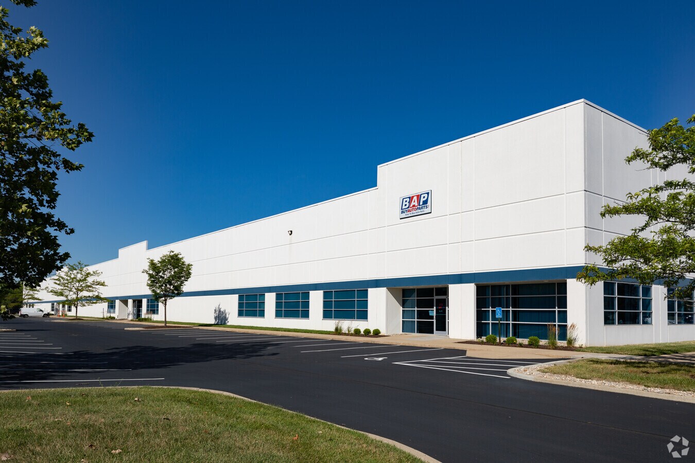 1261 Aviation Blvd, Hebron, KY 41048