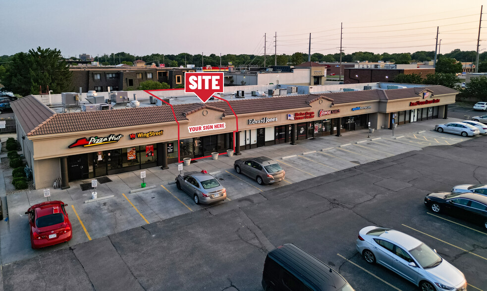 8035-8163 E Central Ave, Wichita, KS for lease - Building Photo - Image 1 of 4