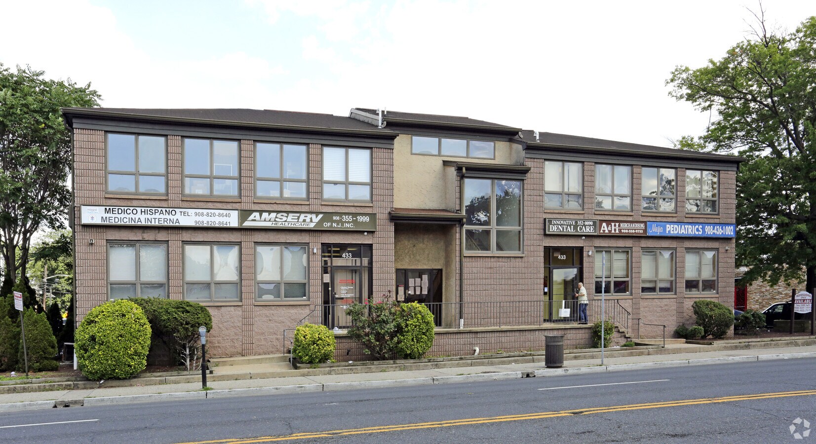 433 N Broad St, Elizabeth, NJ 07208