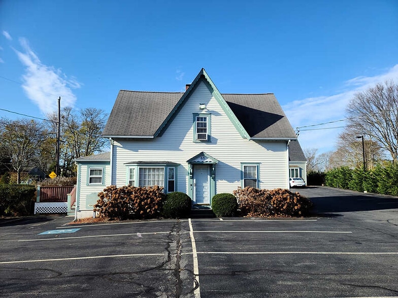 65 Camp St, Hyannis, MA for sale - Building Photo - Image 1 of 1