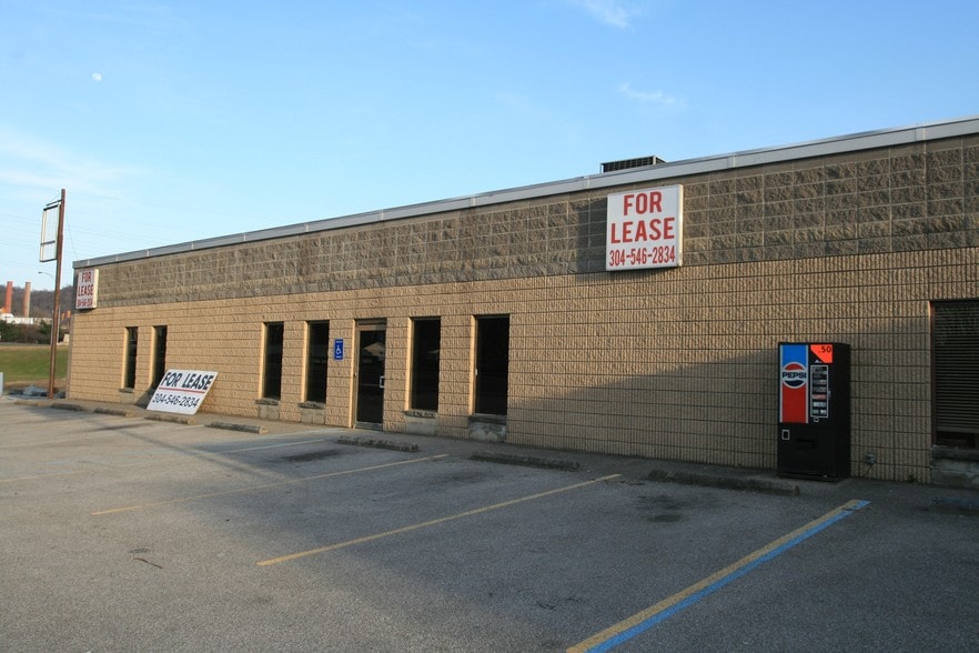 10009-10011 Maccorkle Ave, Charleston, WV for lease - Building Photo - Image 3 of 11