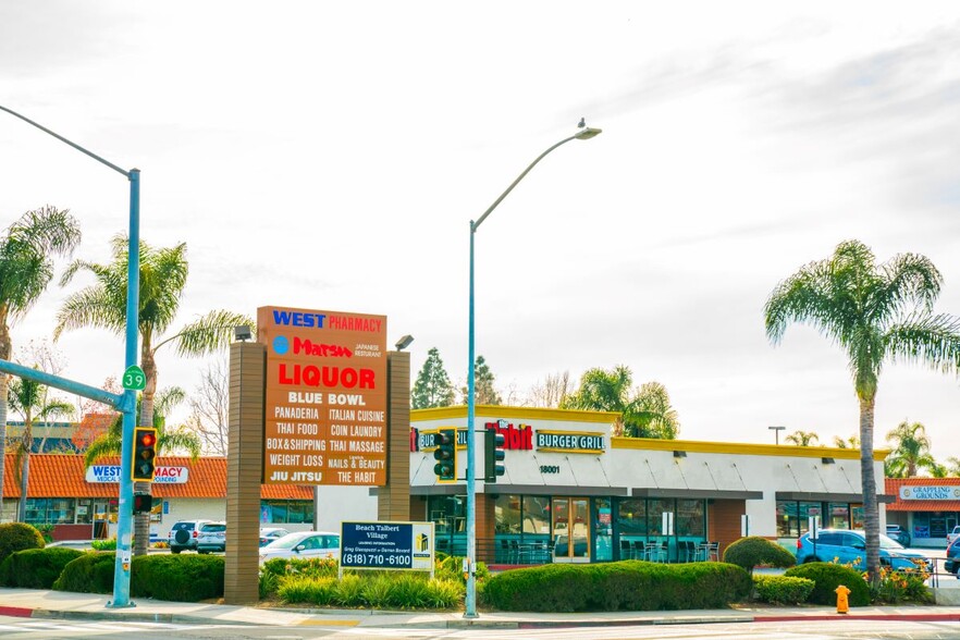 18001-18055 Beach Blvd, Huntington Beach, CA for lease - Building Photo - Image 1 of 4