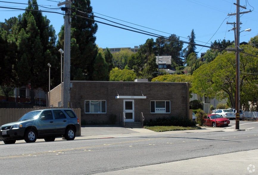 253 Tewksbury Ave, Richmond, CA for sale - Building Photo - Image 2 of 10