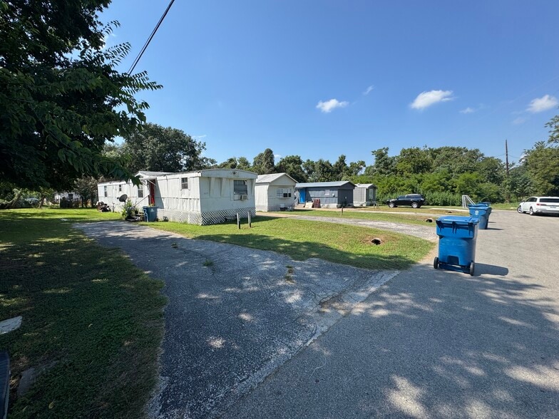 1623 Brazos St, Hempstead, TX for sale - Building Photo - Image 3 of 13