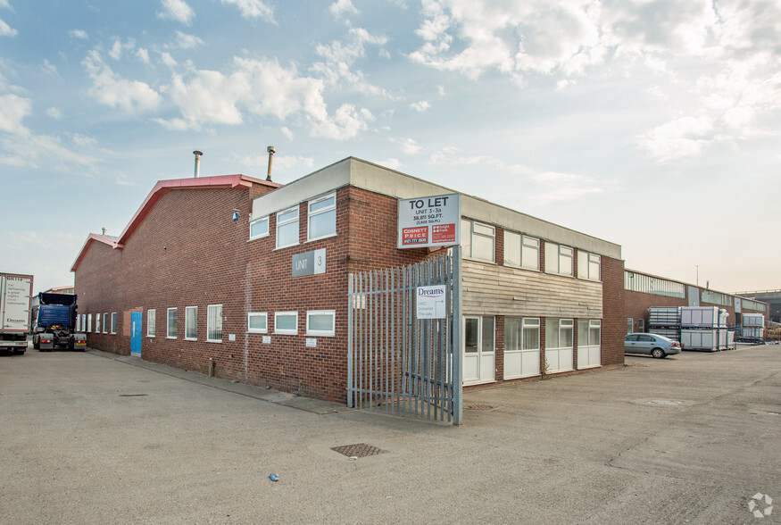 Park St, Oldbury for lease - Building Photo - Image 2 of 3